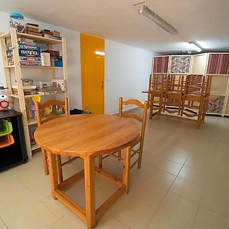 Cal Melu 4* בגור